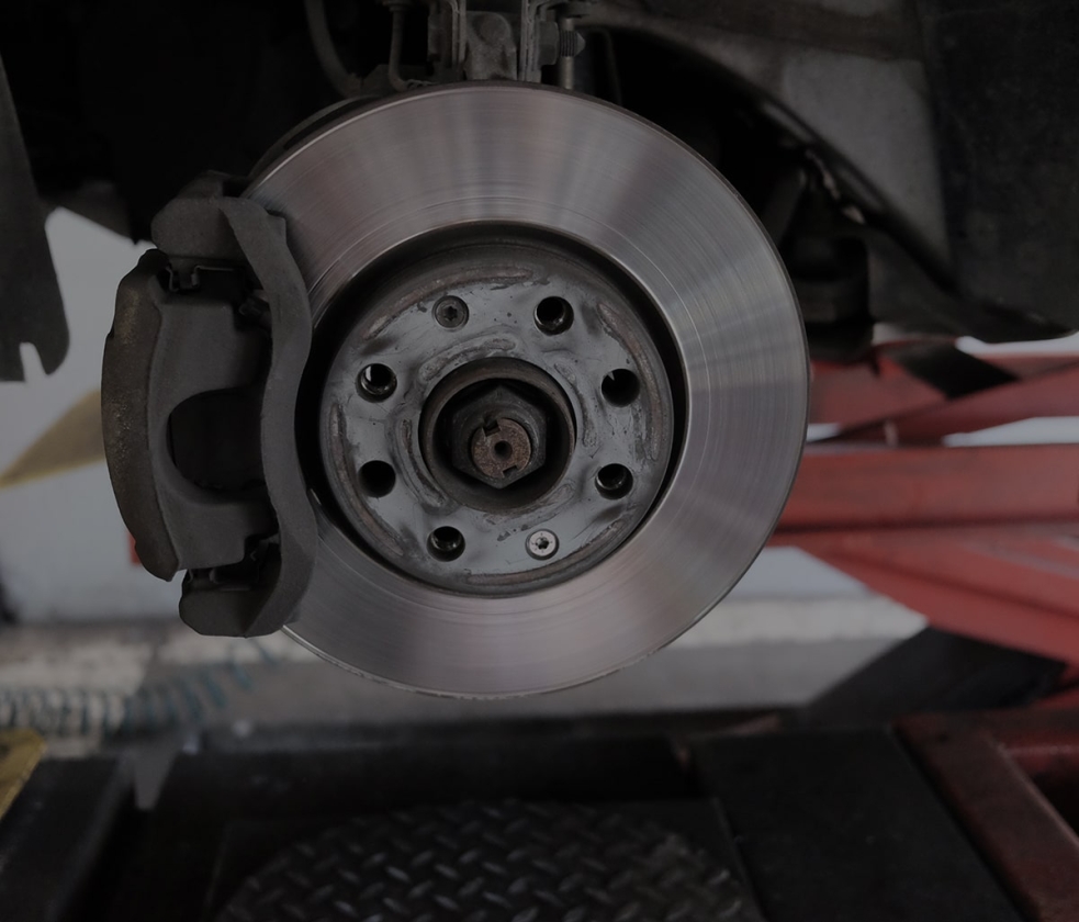 why-do-your-car-brakes-make-noise.jpg